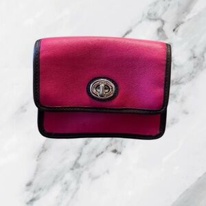 COACH Vintage Y2K Pink Leather Turnlock Crossbody Clutch Pouch